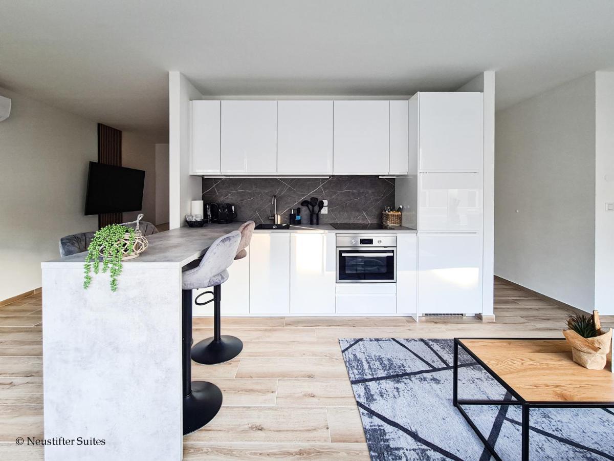 St Antoni Suite2 Stilvolle Ferienwohnung Mit Parkplatz In 艾森斯塔特 外观 照片